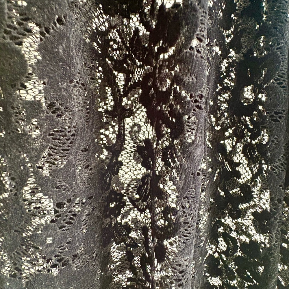 NEW VELVET LACE BALLOON PANTS Akarii - Picture 8 of 10